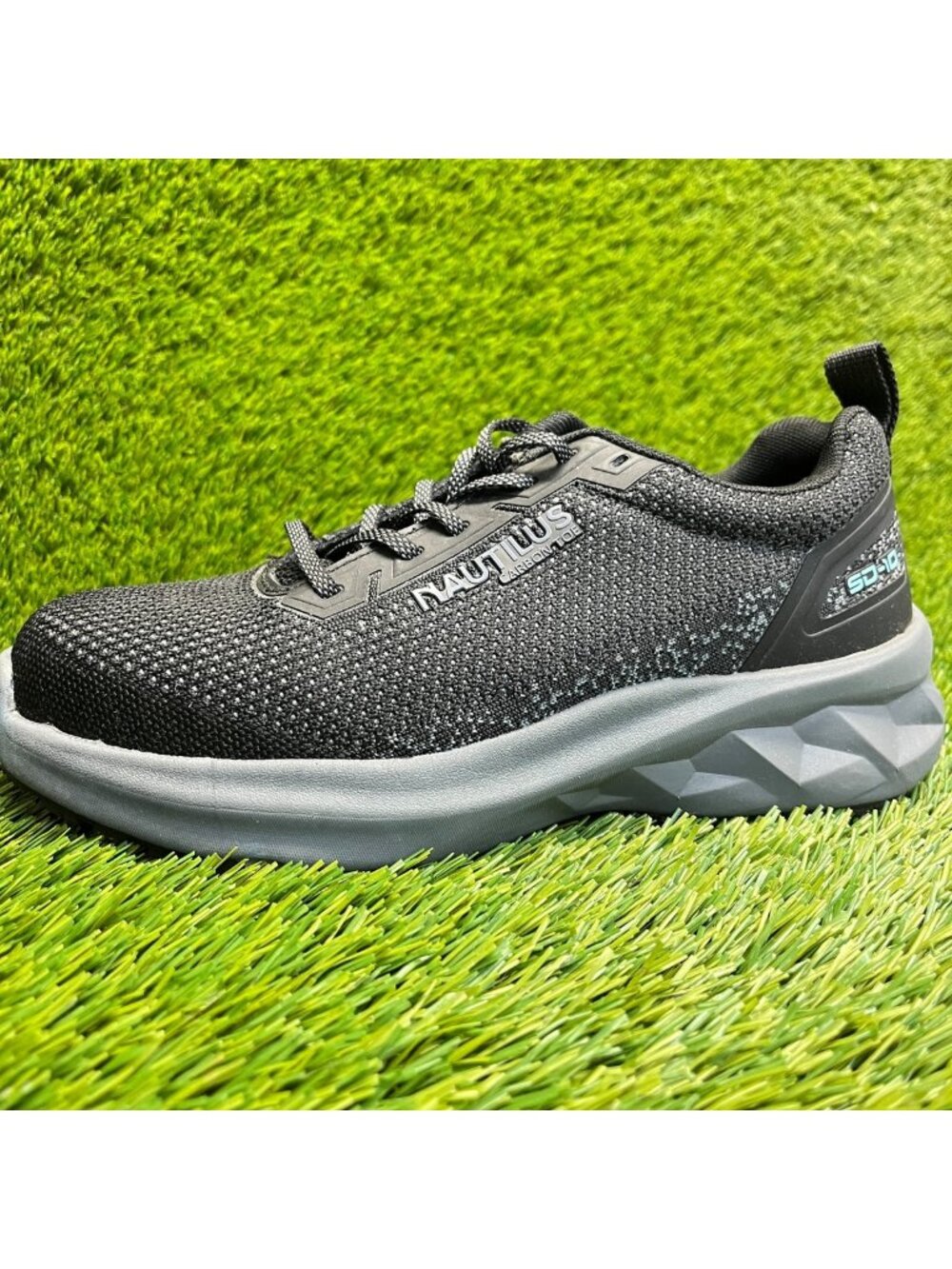 Nautilus Springwater SD10 Womens Size 6.5D Black Composite Toe Safety Work Shoes